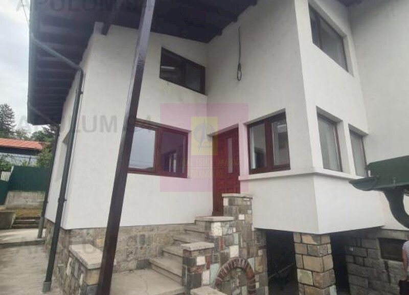 Vila de vanzare in Comarnic