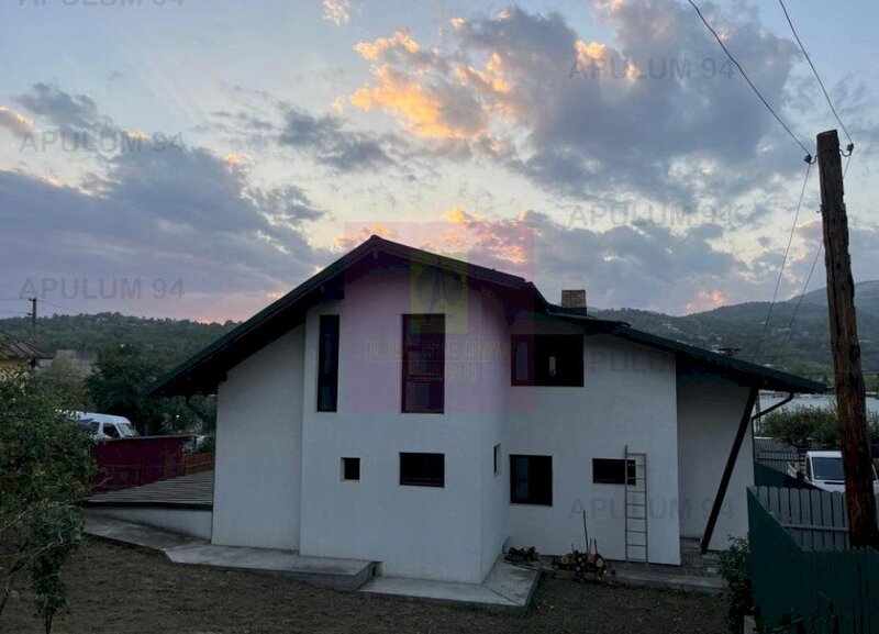 Vila de vanzare in Comarnic